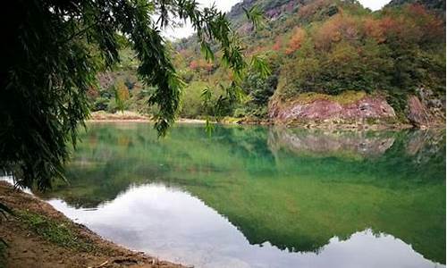 芦际潭森林公园水库_芦江水库