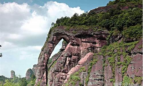 江西龙虎山游玩攻略,江西龙虎山旅游攻略一日游线路推荐